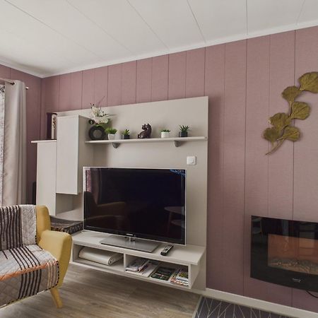 Joli Chalet Pour 6 - Domaine Avec Piscine Bretignolles-sur-Mer Luaran gambar