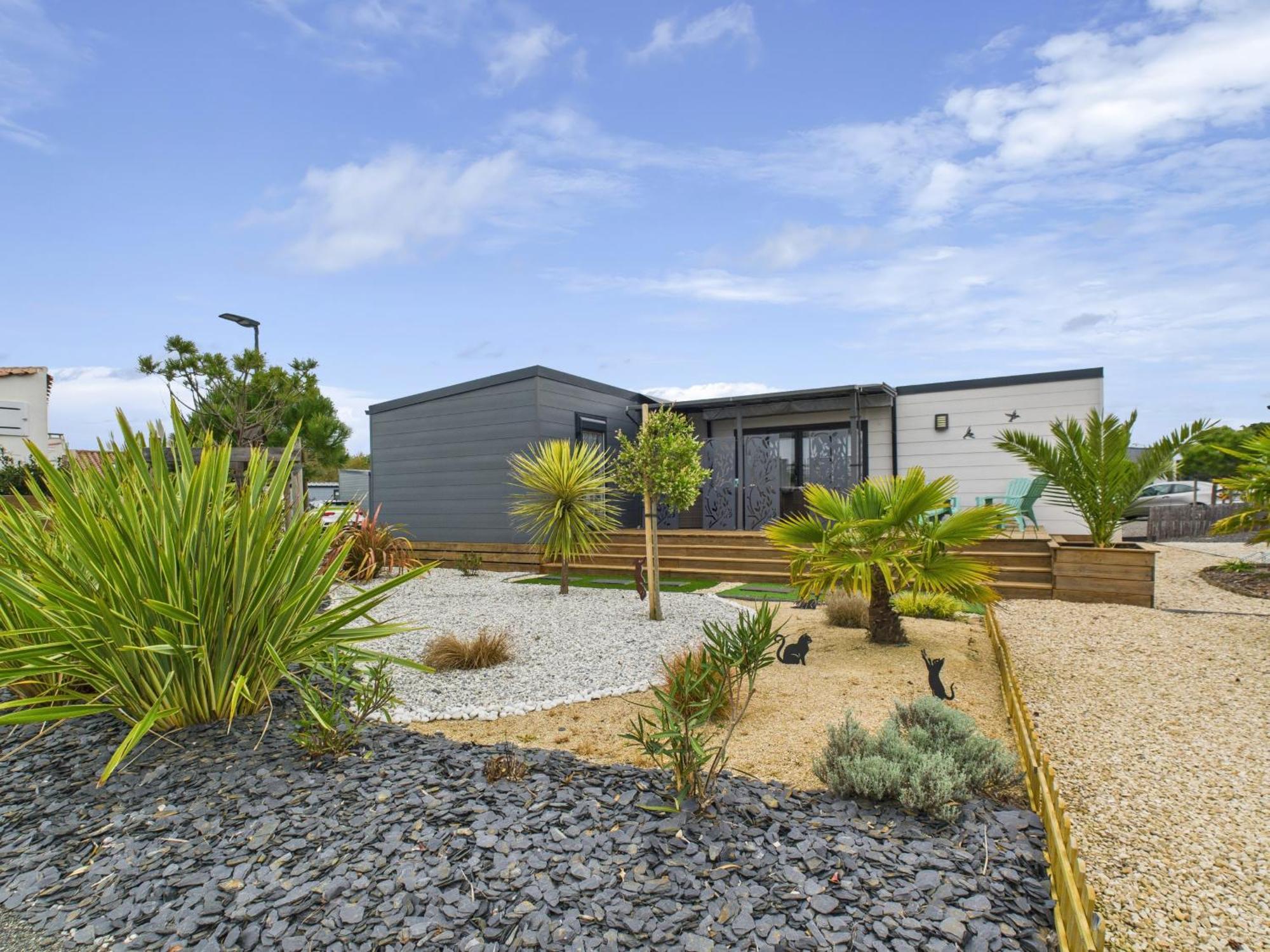 Joli Chalet Pour 6 - Domaine Avec Piscine Bretignolles-sur-Mer Luaran gambar